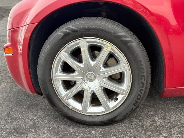 Used 2009 Chrysler 300 Touring RWD image 14