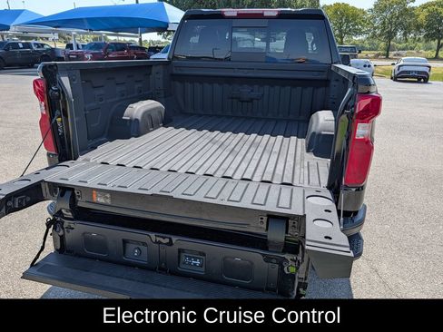 Used 2026 Chevrolet Silverado 1500 LT Trail Boss w/ LT Trail Boss Premium Package AWD/4WD image 29