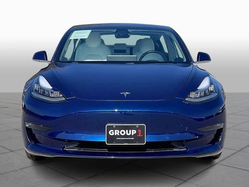 Used 2018 Tesla Model 3 Mid Range image 3