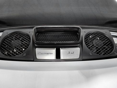 Used 2016 Porsche 911 Carrera image 5