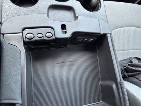 Used 2021 RAM 1500 Tradesman w/ Tradesman SXT Package image 19