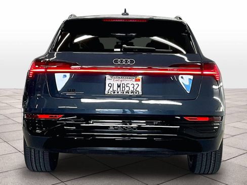 Certified 2024 Audi Q8 e-tron Premium Plus w/ Premium Plus Package AWD/4WD image 6