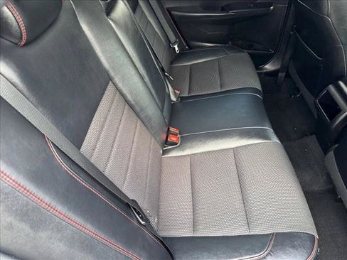 Used 2017 Toyota Camry SE FWD image 18