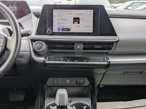 Used 2024 Toyota Prius LE image 10