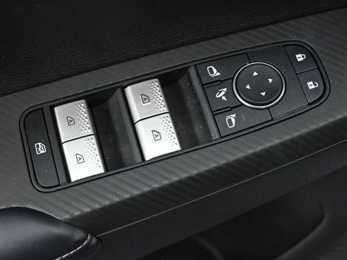 Used 2024 Mitsubishi Outlander SE image 26