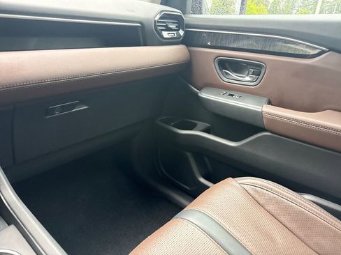 Used 2023 Honda Pilot Elite image 17