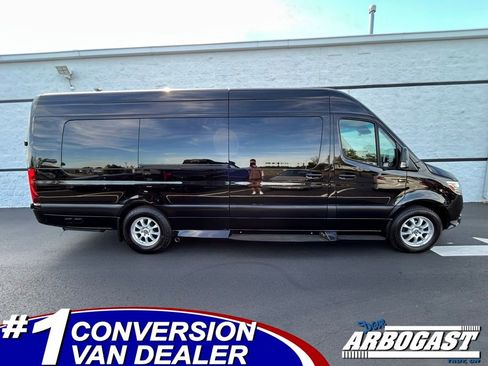 Used 2020 Mercedes-Benz Sprinter 3500 image 1