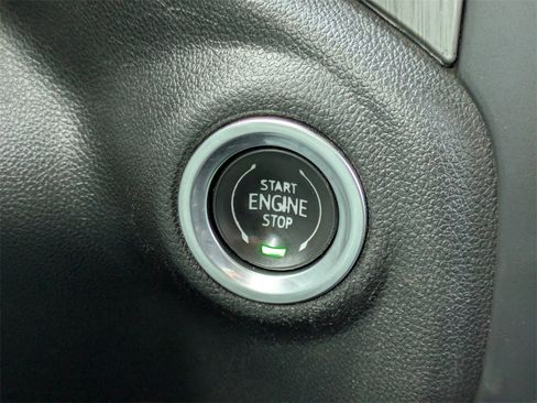 Used 2023 GMC Sierra 3500 Denali image 33