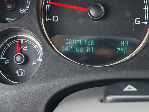 Used 2013 Chevrolet Avalanche LT w/ Texas Edition RWD image 22