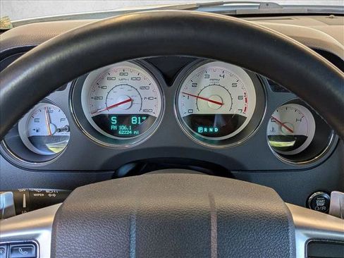 Used 2012 Dodge Challenger R/T RWD image 11