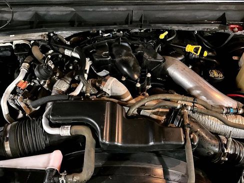 Used 2014 Ford F250 Lariat w/ Chrome Package image 27