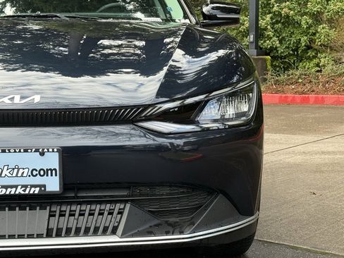 Used 2024 Kia EV6 Light image 2