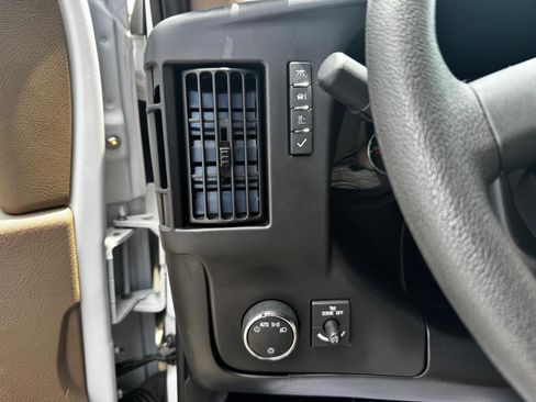 Used 2024 GMC Savana 2500 w/ Driver Convenience Package RWD image 17