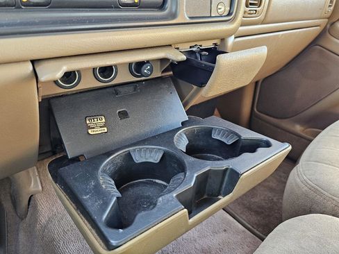 Used 2000 Chevrolet Silverado 1500 LS RWD image 40