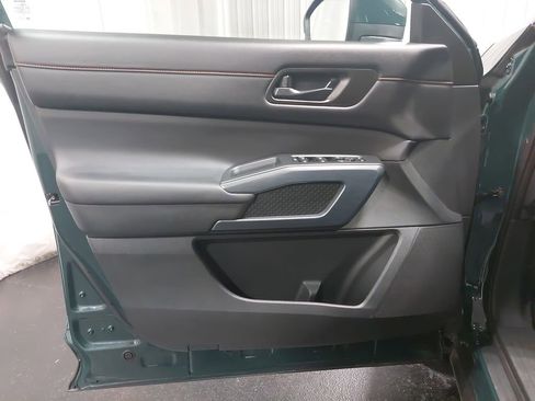 Used 2025 Nissan Pathfinder Rock Creek image 30