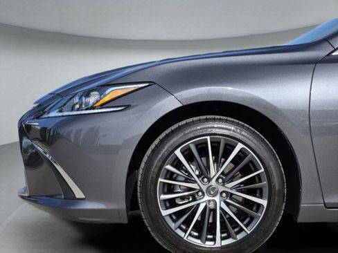 Used 2024 Lexus ES 350 w/ Premium Package FWD image 40