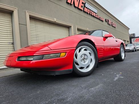 Used 1992 Chevrolet Corvette Coupe image 30