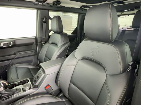 New 2025 Ford Bronco Badlands w/ Sasquatch Package image 22