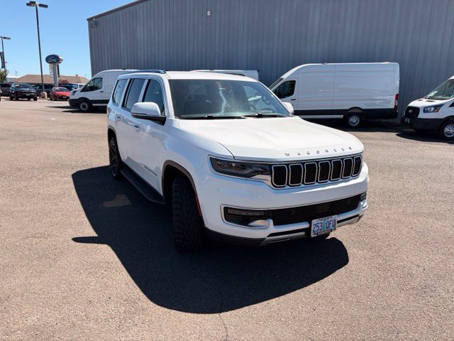 Used 2022 Jeep Wagoneer Series III AWD/4WD image 8