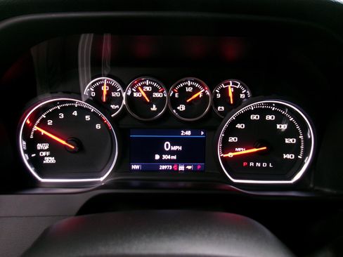 Used 2021 Chevrolet Silverado 1500 LT Trail Boss w/ Convenience Package II AWD/4WD image 8