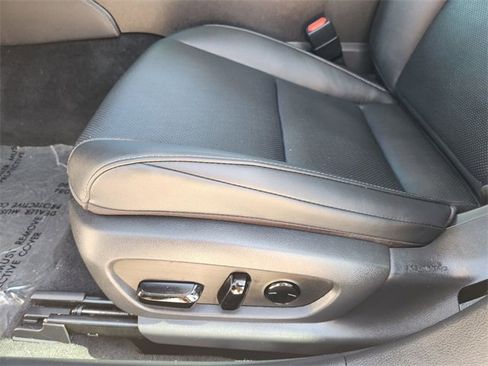 Used 2022 Lexus ES 300h w/ Premium Package image 29