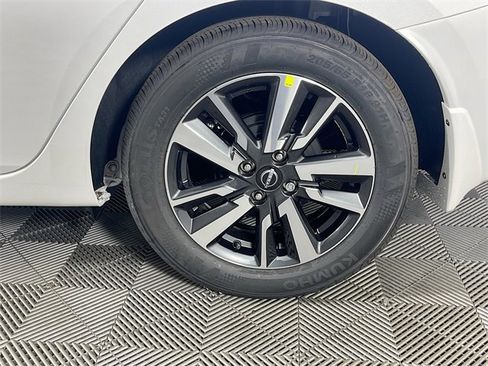 New 2025 Nissan Versa SV w/ Trunk Package image 20