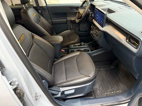 Certified 2025 Ford Maverick Tremor image 52