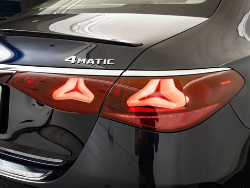 New 2026 Mercedes-Benz E 350 4MATIC Sedan image 9