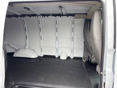 New 2025 Chevrolet Express 3500 w/ Driver Convenience Package image 11