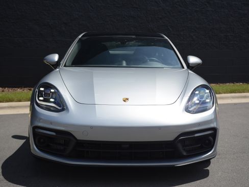 Certified 2023 Porsche Panamera Platinum Edition RWD image 10