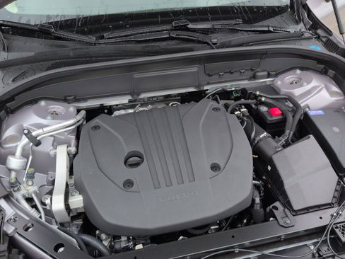 New 2026 Volvo XC60 B5 Plus w/ Protection Package Premier image 28