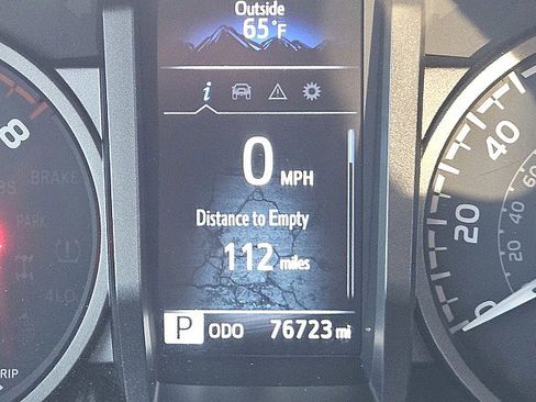 Used 2023 Toyota Tacoma TRD Off-Road image 18