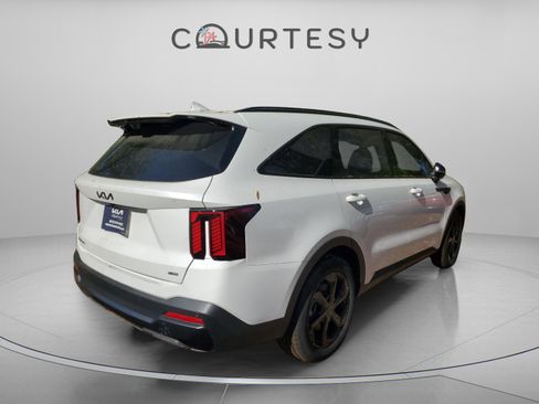 New 2026 Kia Sorento SX Prestige image 3