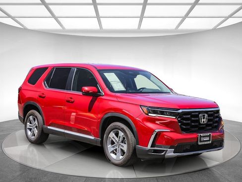 Used 2025 Honda Pilot EX-L image 5