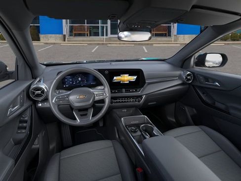 New 2026 Chevrolet Equinox LT w/ Convenience Package II FWD image 15