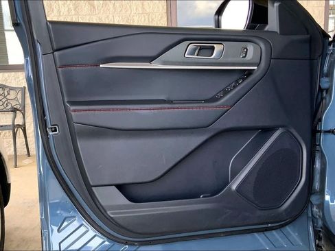 Used 2025 Ford Explorer ST-Line image 21