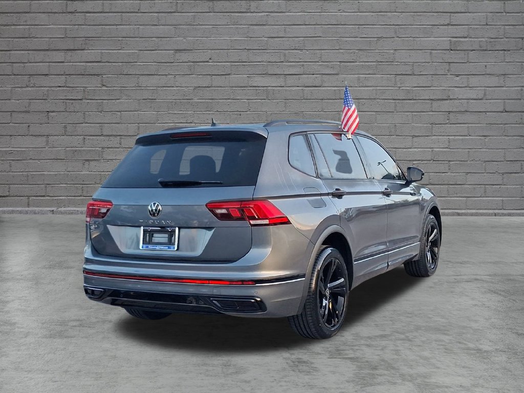 Certified 2024 Volkswagen Tiguan SE R-Line FWD image 12