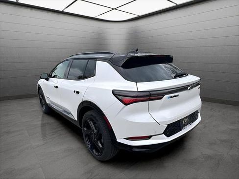 New 2025 Chevrolet Equinox EV RS FWD image 3