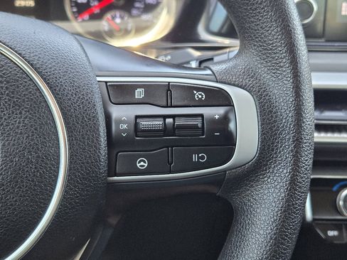 Used 2023 Kia K5 LXS image 28