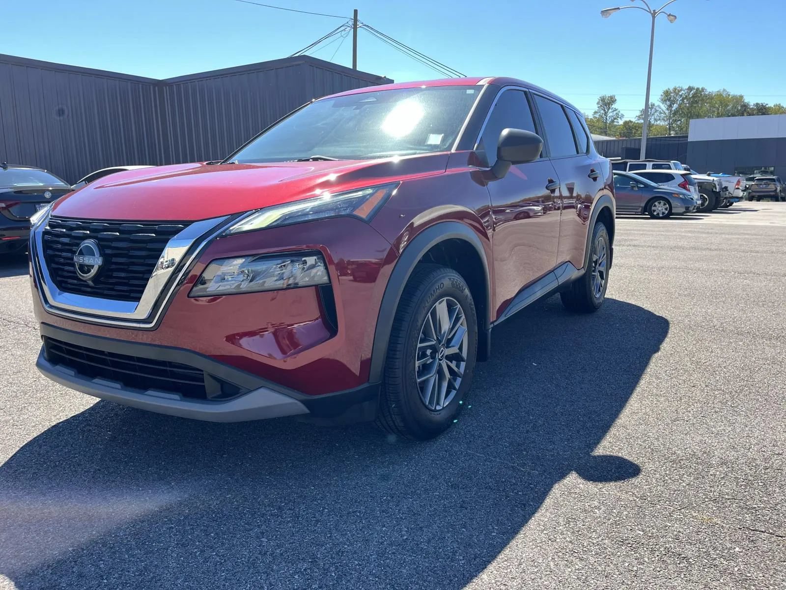 Used 2023 Nissan Rogue S FWD image 35