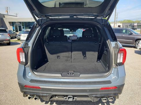 Used 2025 Ford Explorer ST AWD/4WD image 8