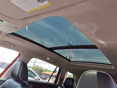 Used 2024 Volkswagen Atlas SEL Premium R-Line image 15