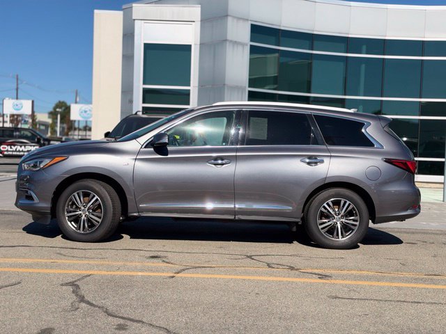 Used 2016 INFINITI QX60 Luxe w/ Premium Package AWD/4WD image 3