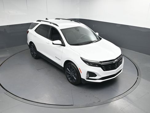 Used 2024 Chevrolet Equinox RS w/ LPO, Floor Liner Package image 38