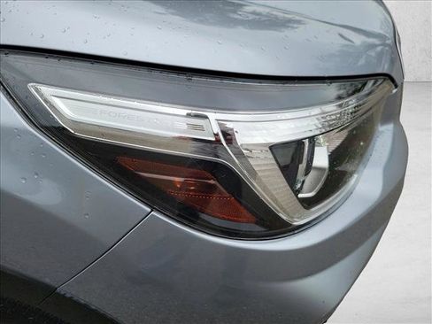 Used 2019 Subaru Forester Premium image 4