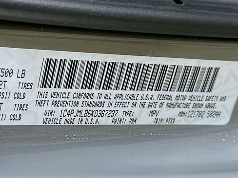 Used 2019 Jeep Cherokee Latitude Plus w/ Cold Weather Group image 30