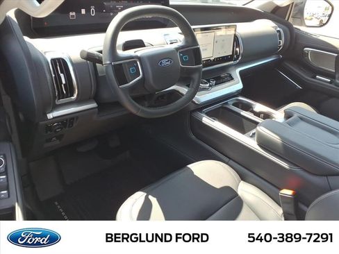 New 2026 Ford Expedition Max Platinum w/ Driver's Package AWD/4WD image 13