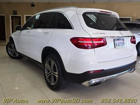 Used 2019 Mercedes-Benz GLC 300 4MATIC image 3