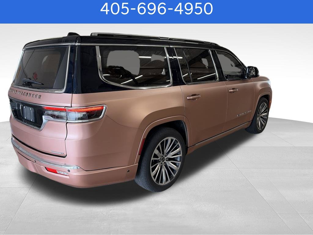 Used 2023 Jeep Grand Wagoneer Series III AWD/4WD image 14