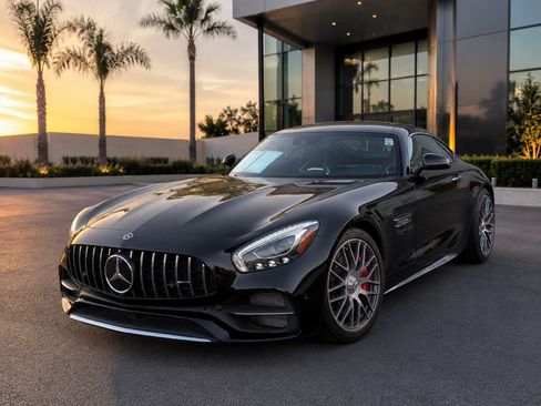 Used 2018 Mercedes-Benz AMG GT C image 1